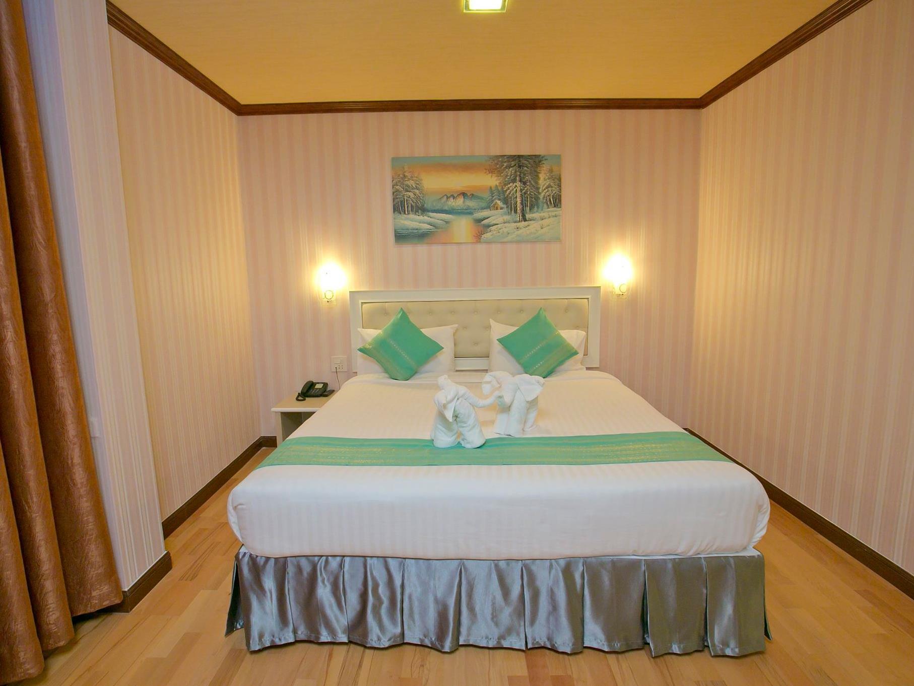 Korat Hotel - Sha Plus Nakhon Ratchasima Extérieur photo